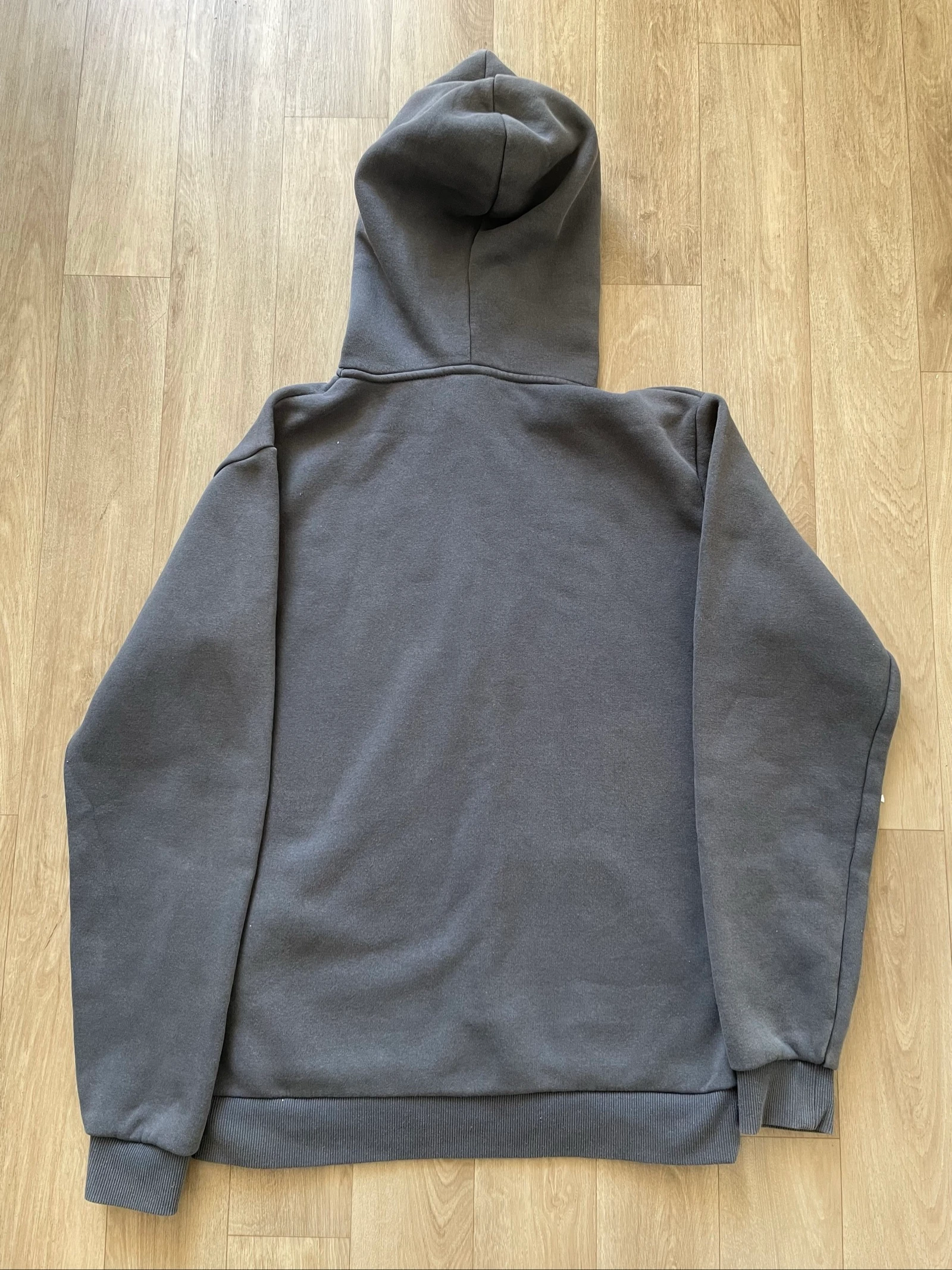 Gilet avec capuche à zip – photo 2